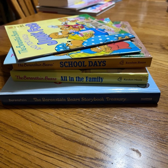 The Berenstain Bears Collection of Books - Picture 11 of 11